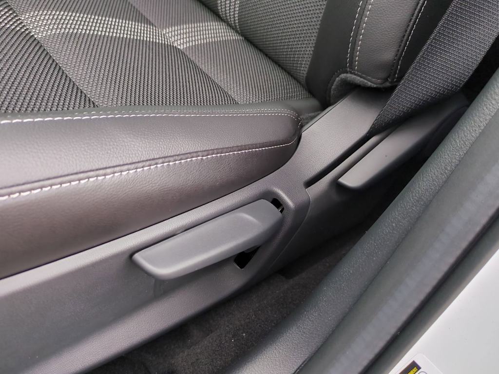 Thumbnail: 2025 Mazda CX-50 - 23