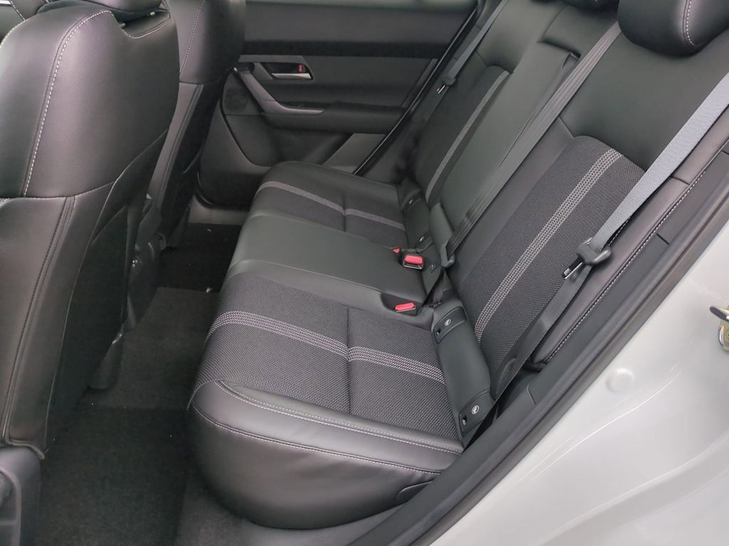 Thumbnail: 2025 Mazda CX-50 - 24