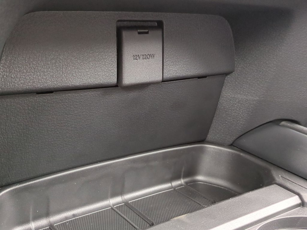 Thumbnail: 2025 Mazda CX-50 - 31