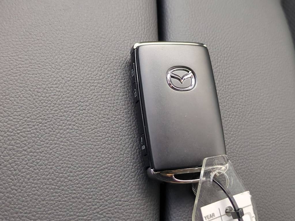 Thumbnail: 2025 Mazda CX-50 - 17