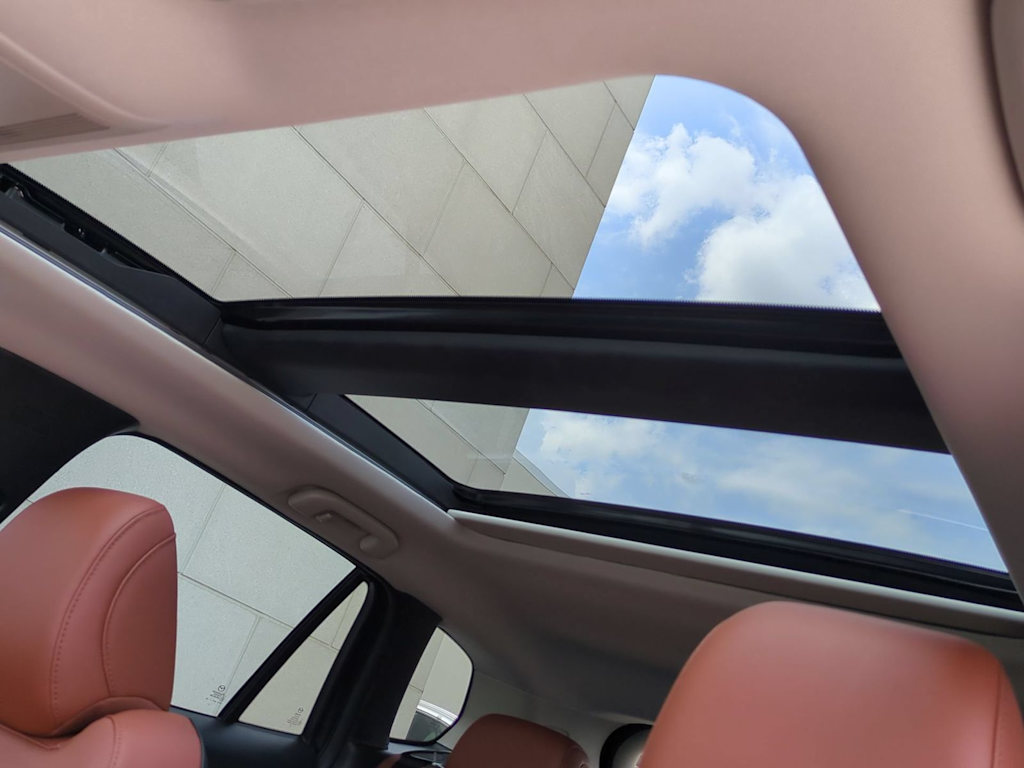 Thumbnail: 2026 Mazda CX-50 - 25