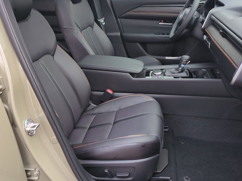 Thumbnail: 2026 Mazda CX-50 - 10