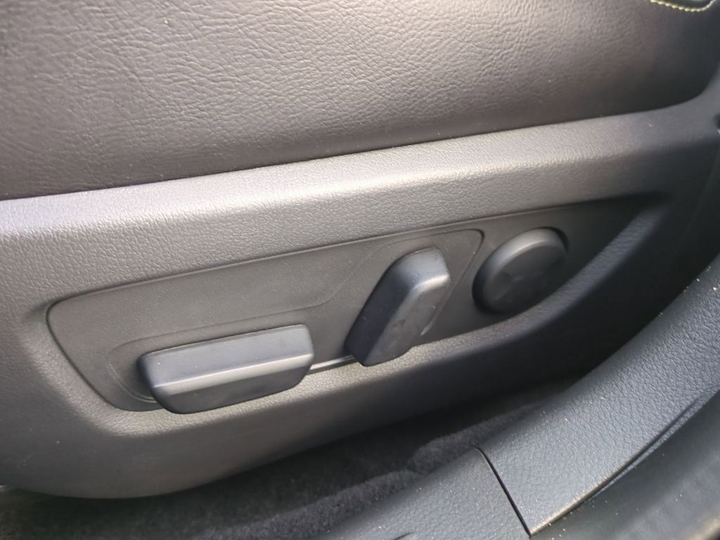 Thumbnail: 2026 Mazda CX-50 - 24