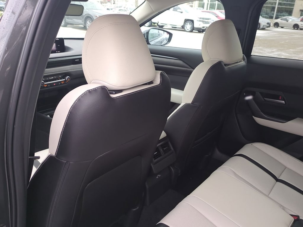 Thumbnail: 2026 Mazda CX-50 - 12