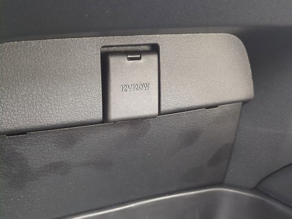 Thumbnail: 2026 Mazda CX-50 - 17