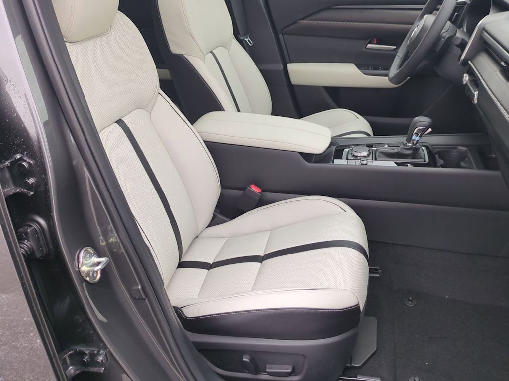 Thumbnail: 2026 Mazda CX-50 - 11