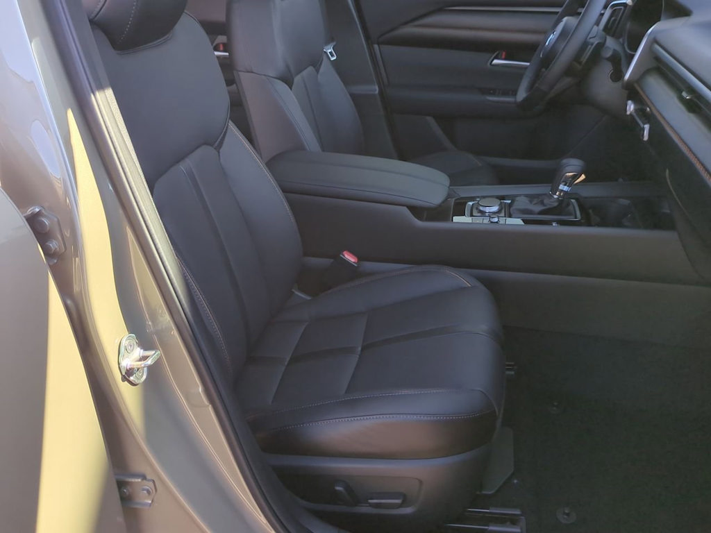 Thumbnail: 2026 Mazda CX-50 - 11