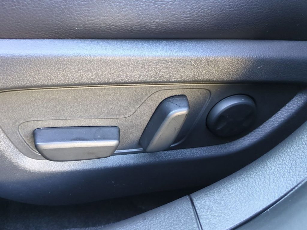 Thumbnail: 2026 Mazda CX-50 - 22