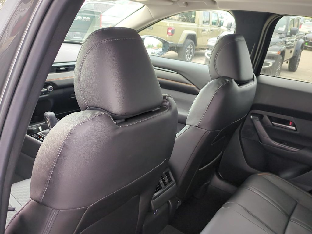 Thumbnail: 2026 Mazda CX-50 - 10
