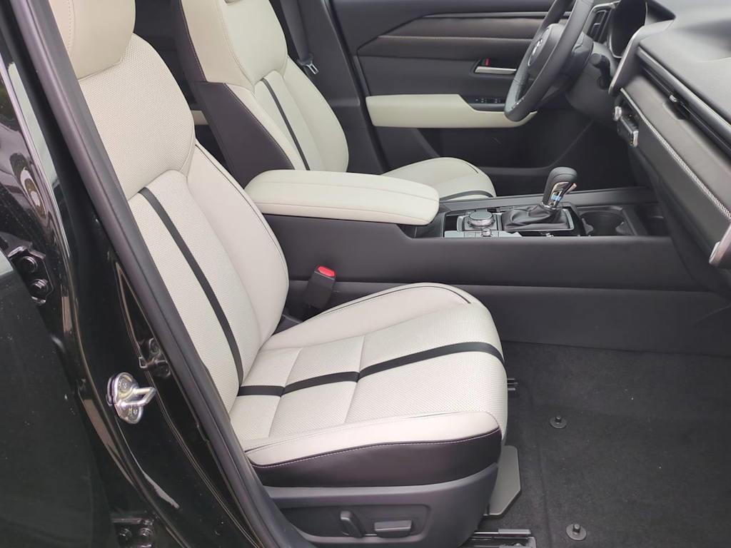 Thumbnail: 2026 Mazda CX-50 - 11