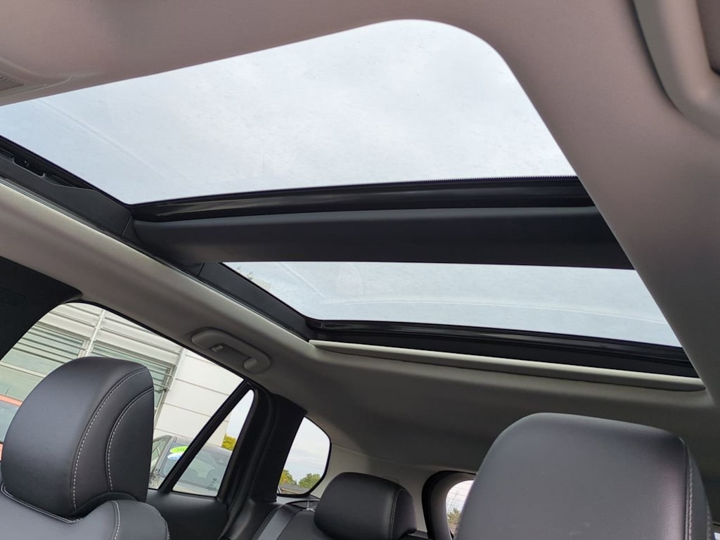 Thumbnail: 2025 Mazda CX-50 - 24