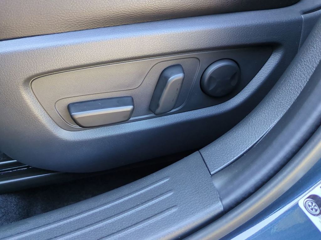 Thumbnail: 2025 Mazda CX-50 - 23