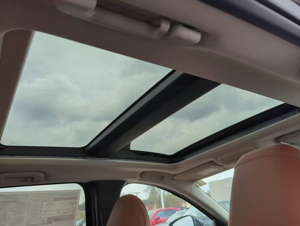 Thumbnail: 2025 Mazda CX-50 - 26