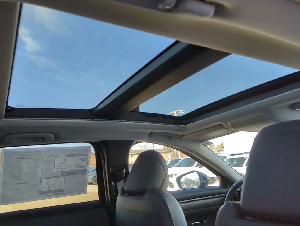 Thumbnail: 2025 Mazda CX-50 - 25