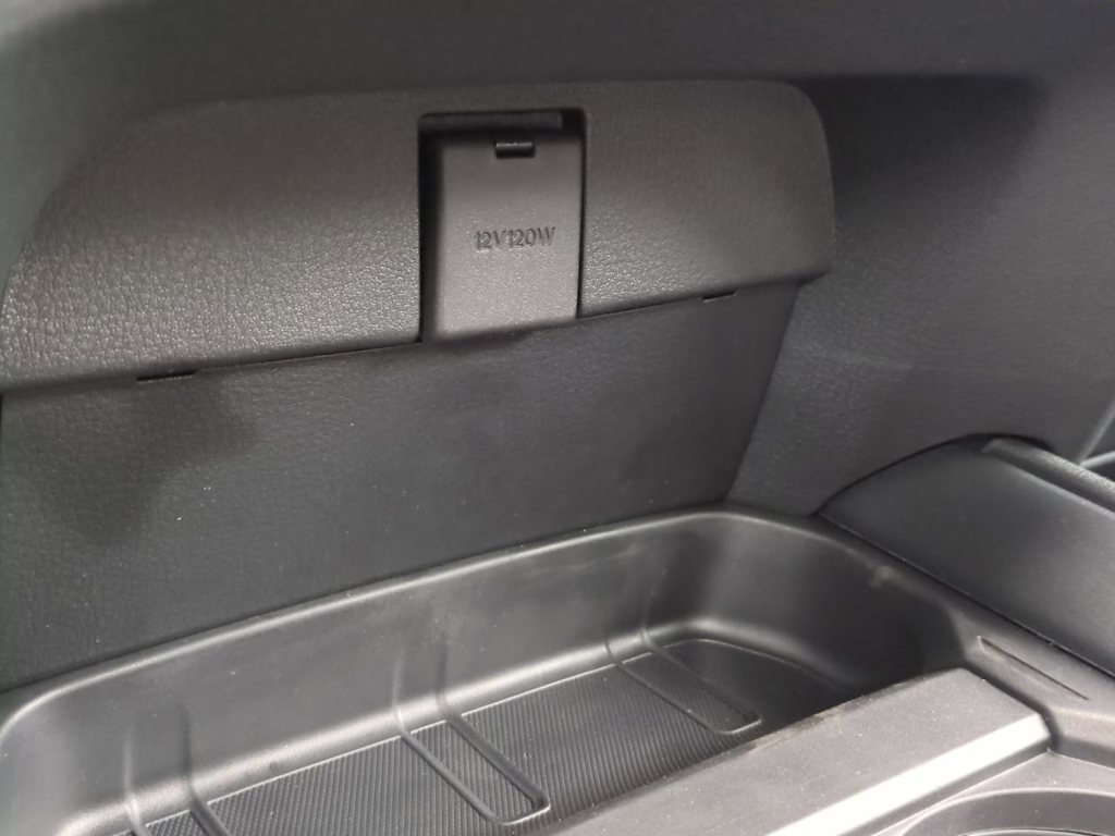 Thumbnail: 2025 Mazda CX-50 - 33