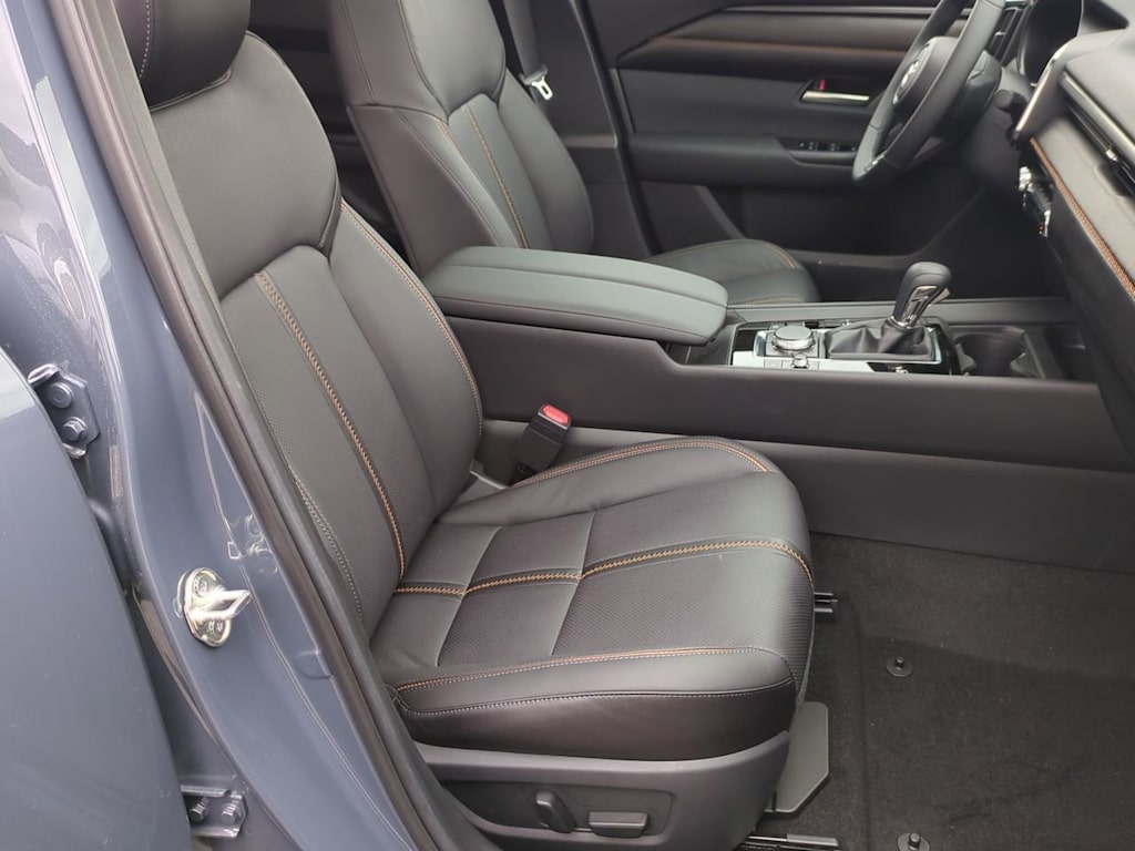 Thumbnail: 2025 Mazda CX-50 - 27