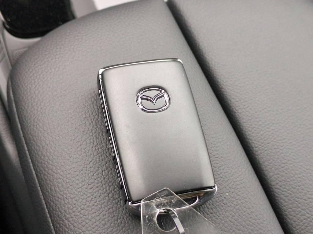 Thumbnail: 2025 Mazda CX-50 - 17