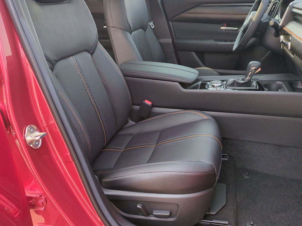 Thumbnail: 2025 Mazda CX-50 - 11