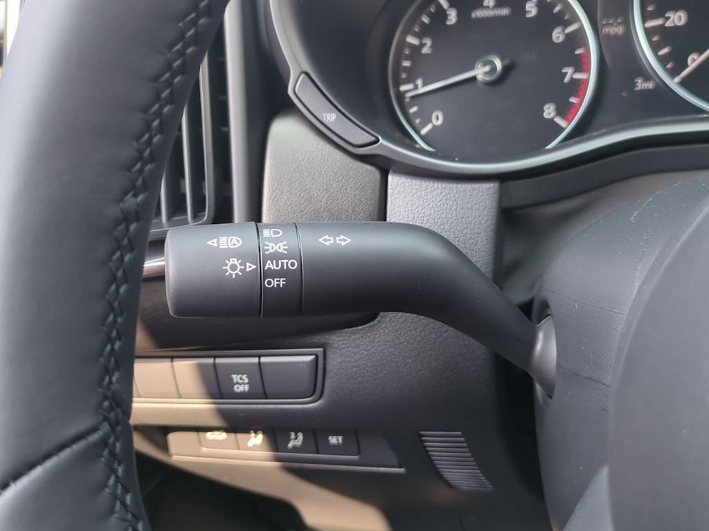 Thumbnail: 2025 Mazda CX-50 - 31