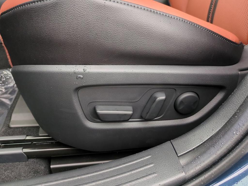 Thumbnail: 2025 Mazda CX-50 - 22