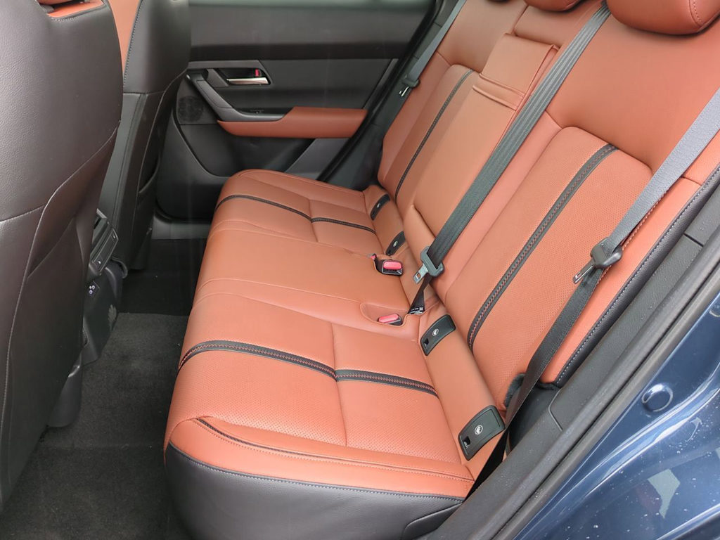 Thumbnail: 2025 Mazda CX-50 - 24