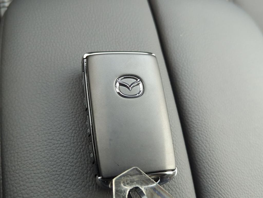 Thumbnail: 2025 Mazda CX-50 - 17