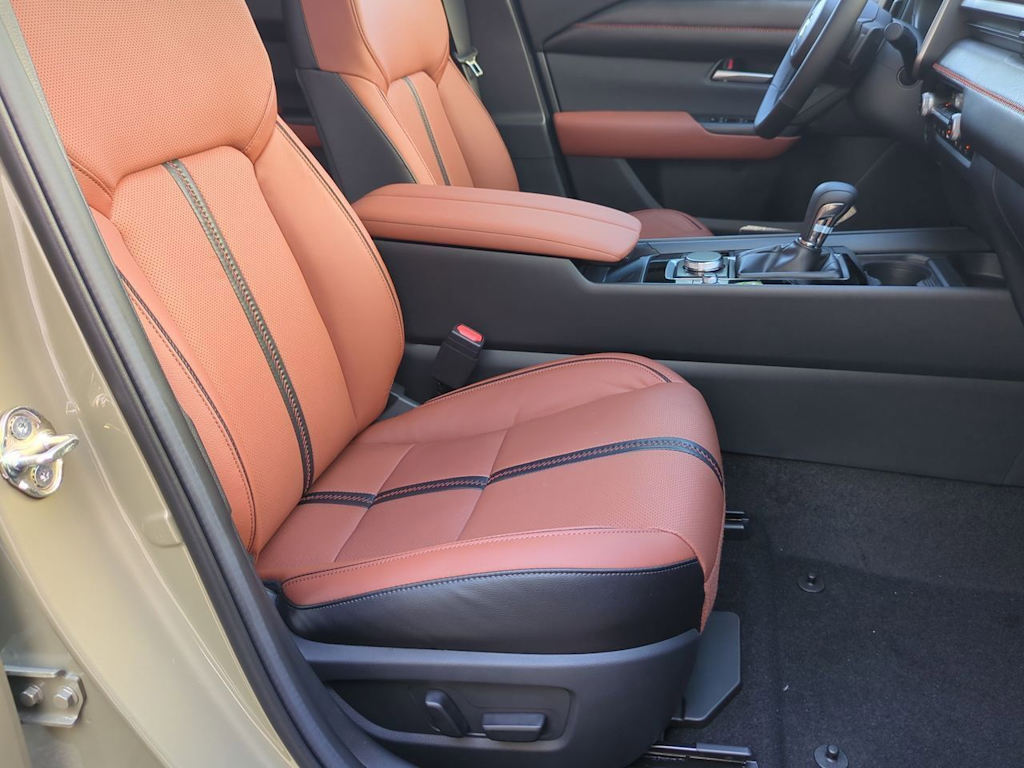 Thumbnail: 2025 Mazda CX-50 - 11