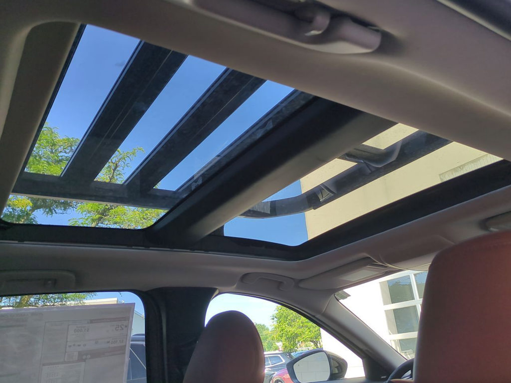 Thumbnail: 2025 Mazda CX-50 - 27