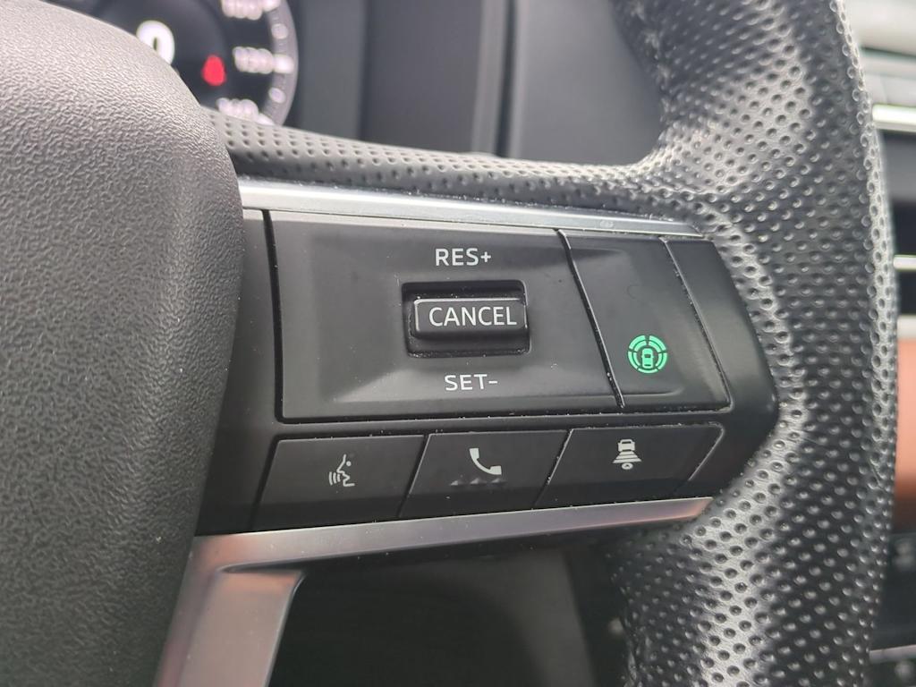 Thumbnail: 2022 Mitsubishi Outlander - 31