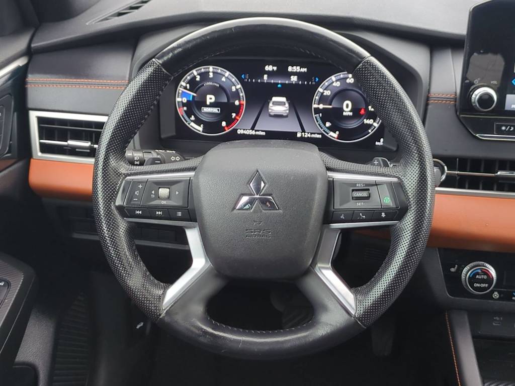 Thumbnail: 2022 Mitsubishi Outlander - 13