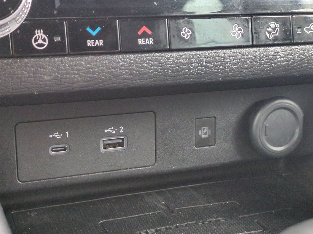 Thumbnail: 2022 Mitsubishi Outlander - 36