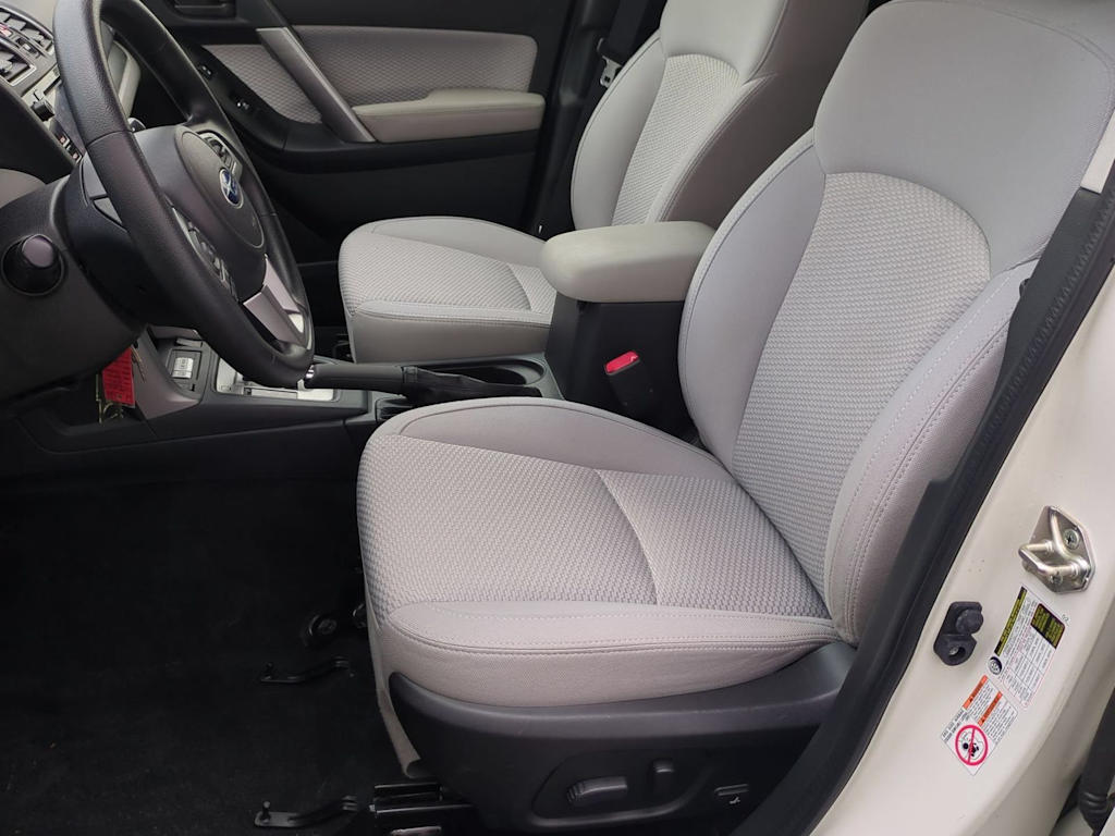 Thumbnail: 2017 Subaru Forester - 10