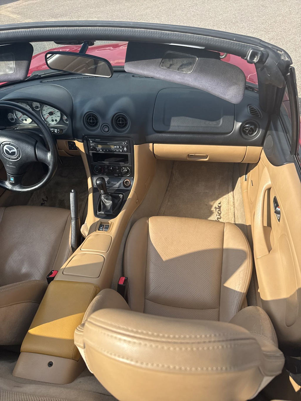 Thumbnail: 2001 Mazda MX-5 Miata - 6