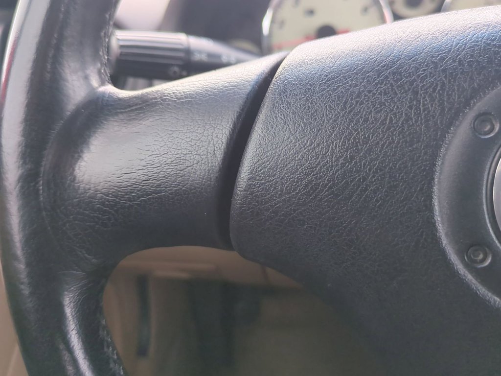 Thumbnail: 2001 Mazda MX-5 Miata - 24