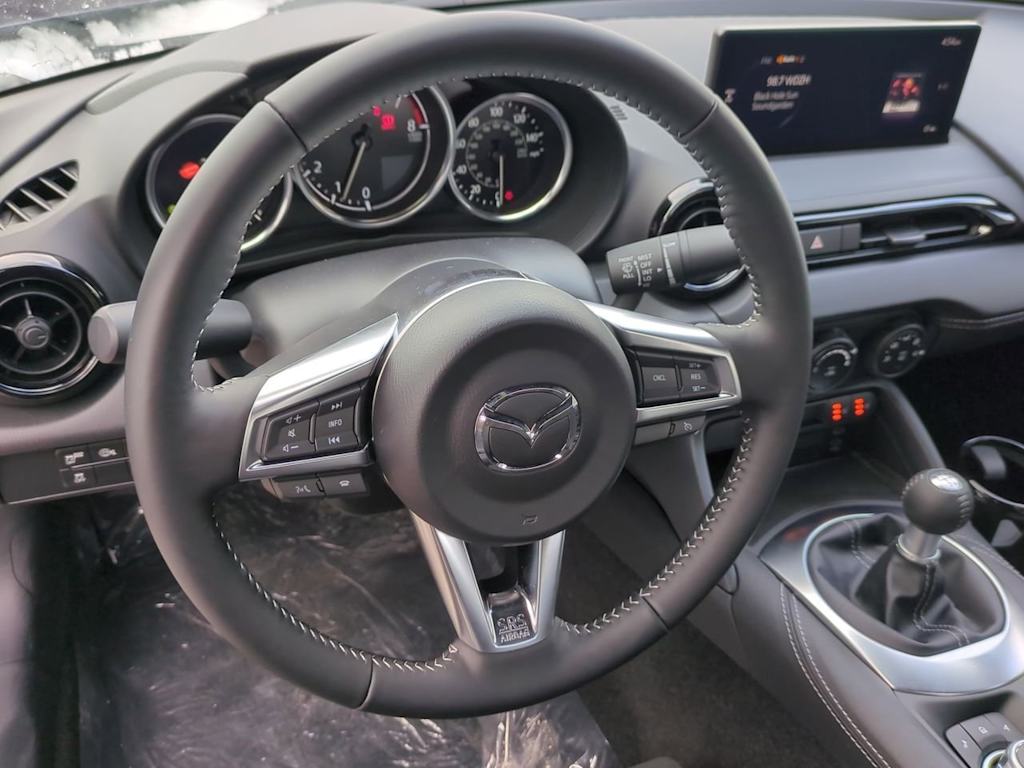 Thumbnail: 2025 Mazda MX-5 Miata - 8