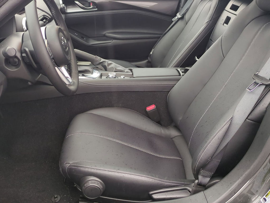 Thumbnail: 2025 Mazda MX-5 Miata - 10