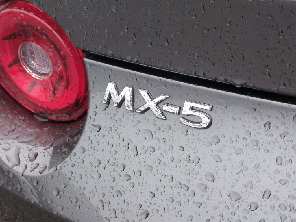 Thumbnail: 2025 Mazda MX-5 Miata - 15