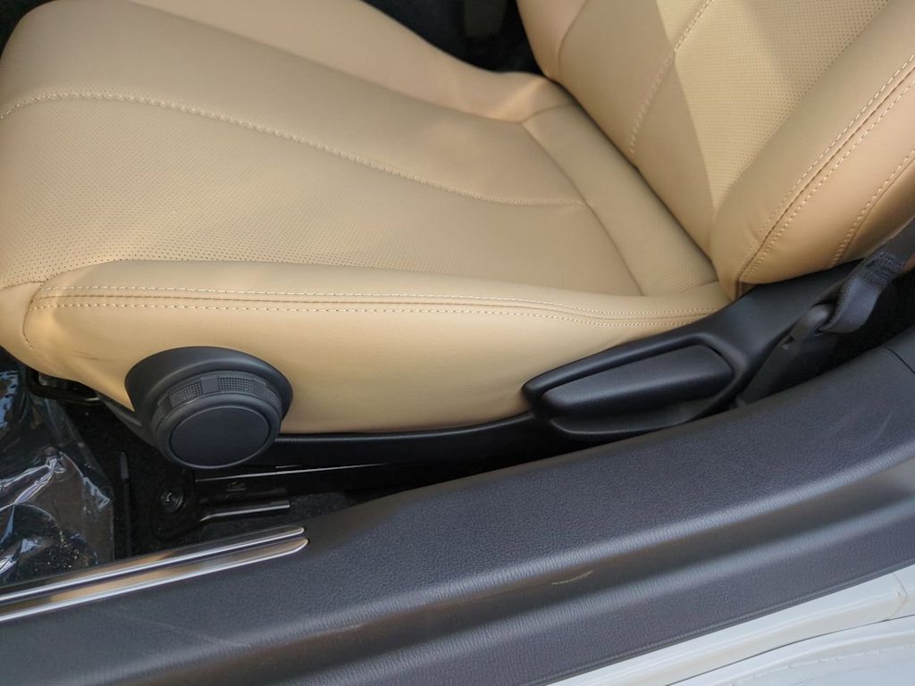 Thumbnail: 2025 Mazda MX-5 Miata - 23