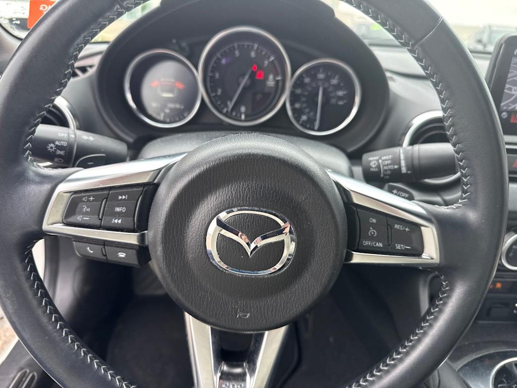 Thumbnail: 2023 Mazda MX-5 Miata - 18