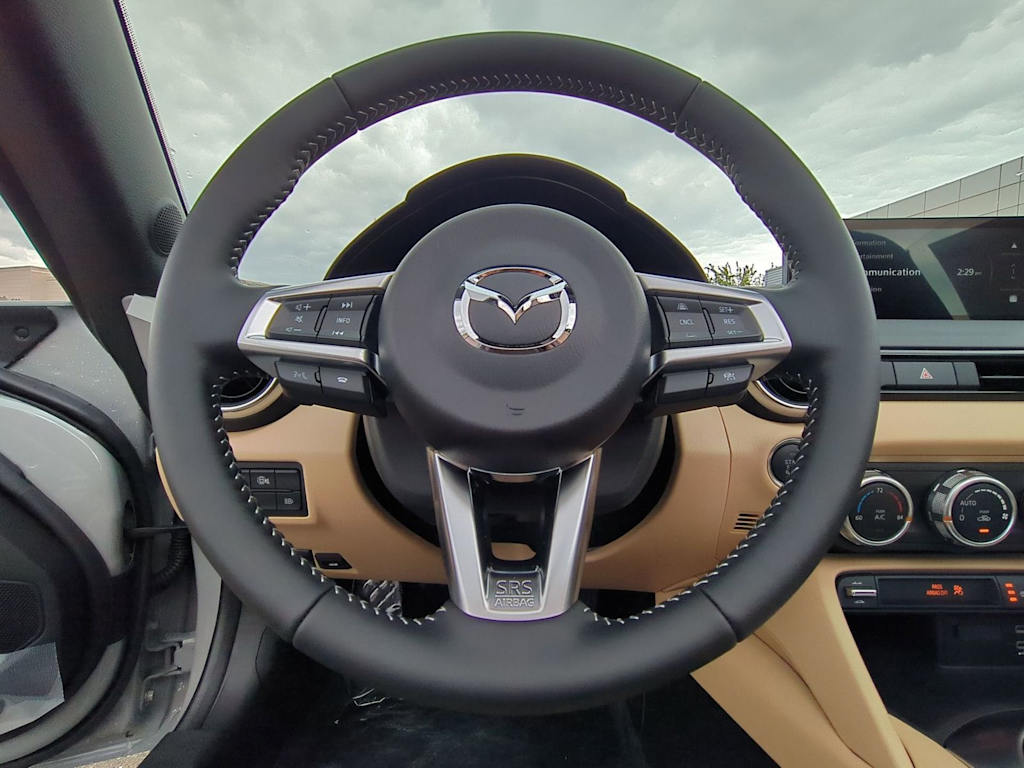 Thumbnail: 2026 Mazda MX-5 Miata - 10