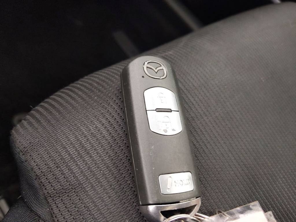 Thumbnail: 2016 Mazda CX-5 - 18