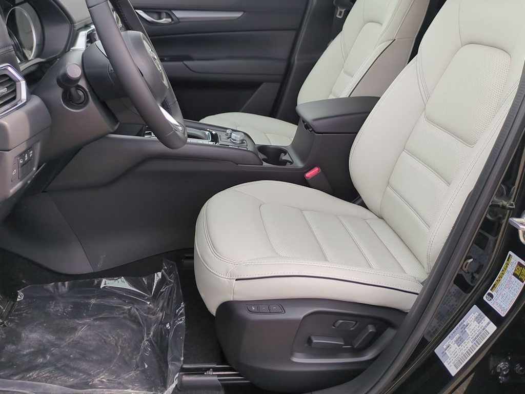 Thumbnail: 2025 Mazda CX-5 - 10