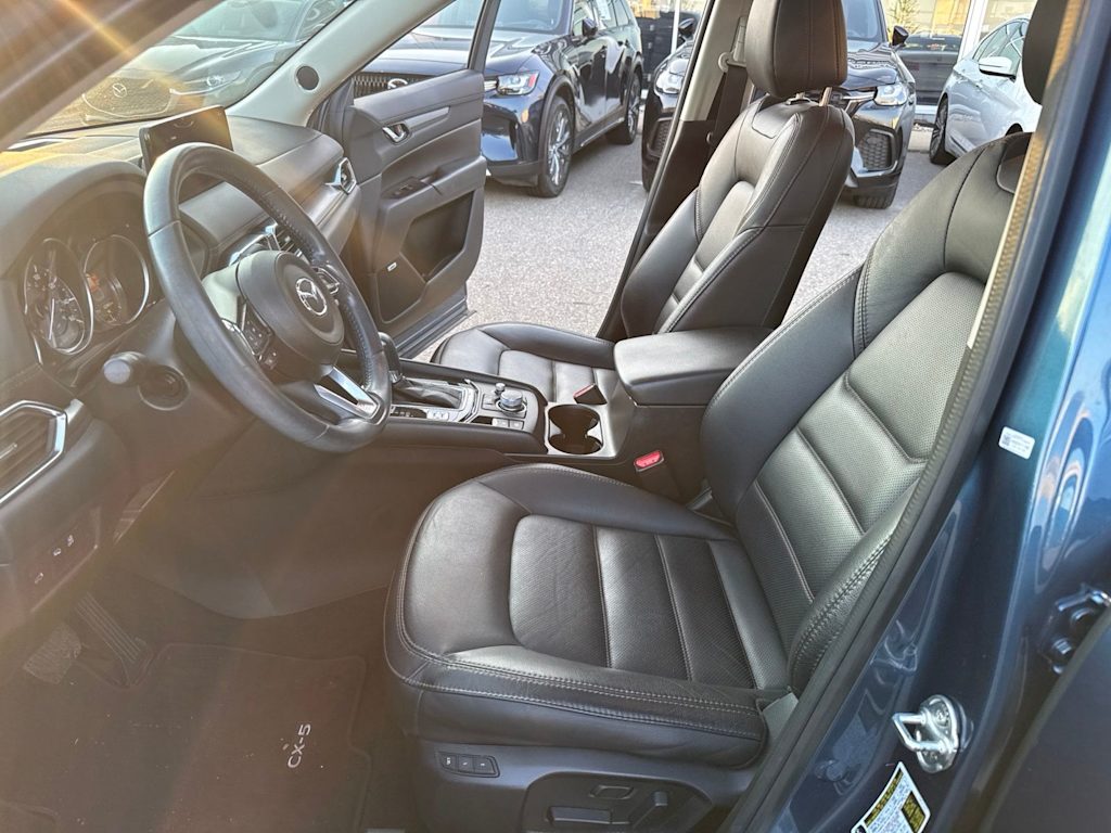 Thumbnail: 2021 Mazda CX-5 - 10