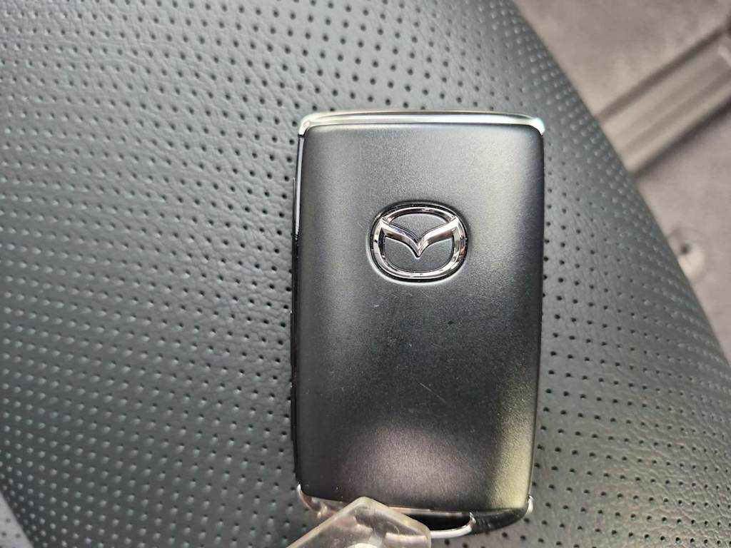 Thumbnail: 2026 Mazda CX-70 - 36