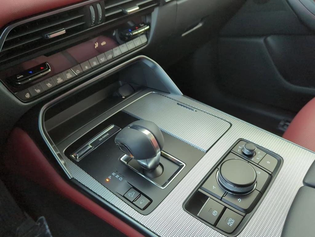 Thumbnail: 2025 Mazda CX-70 - 34