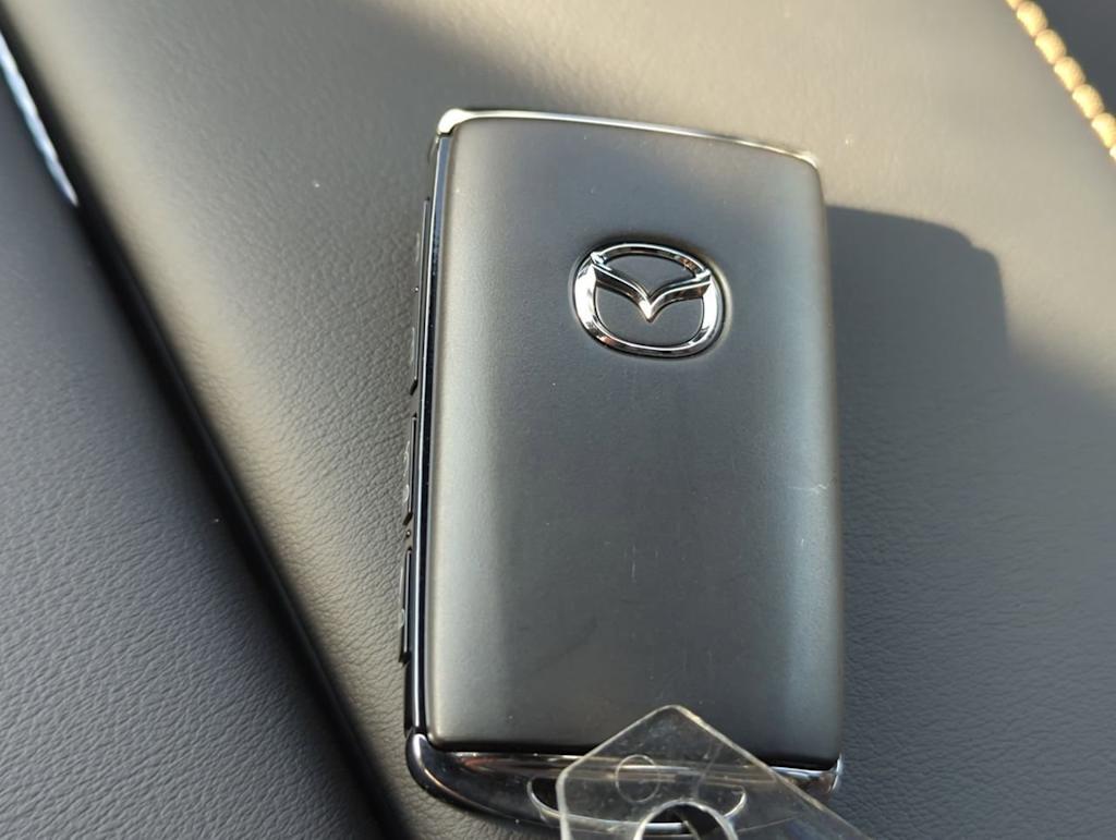 Thumbnail: 2025 Mazda CX-70 - 33