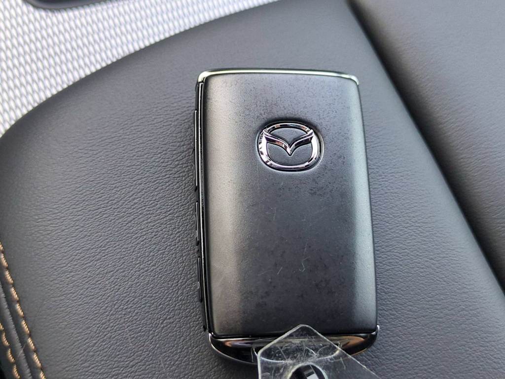 Thumbnail: 2026 Mazda CX-70 - 17