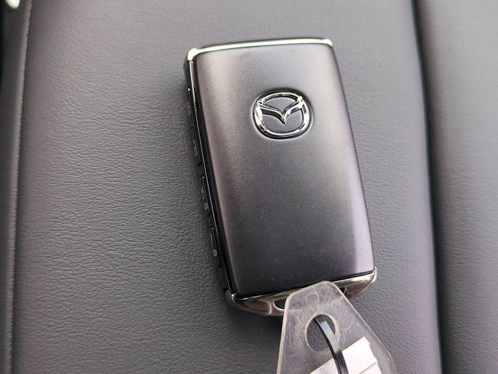 Thumbnail: 2026 Mazda CX-90 - 17