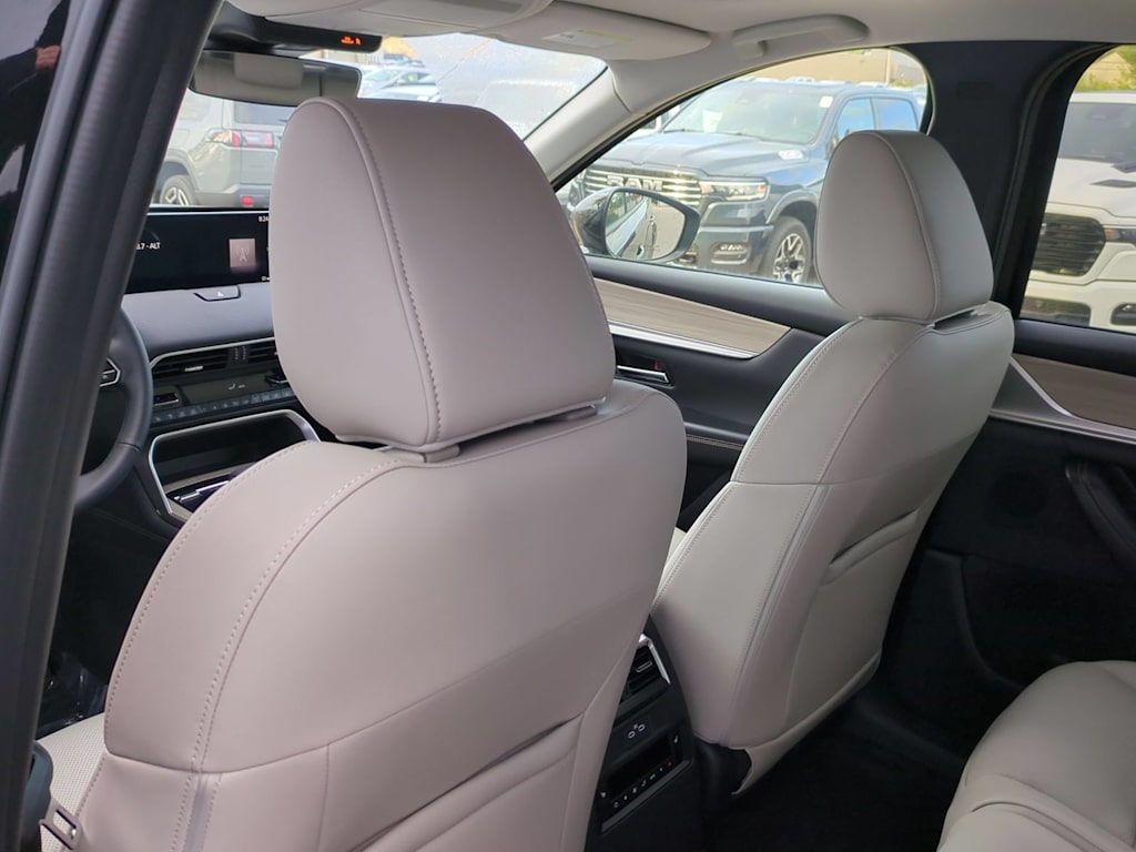 Thumbnail: 2026 Mazda CX-90 - 11