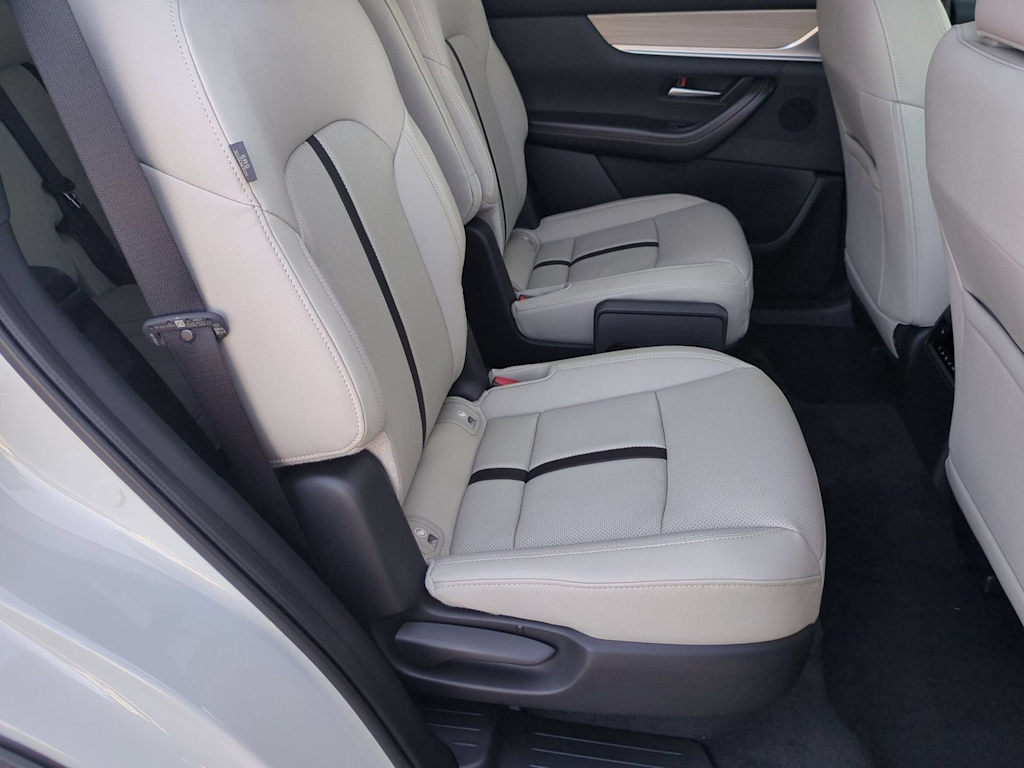 Thumbnail: 2026 Mazda CX-90 - 26